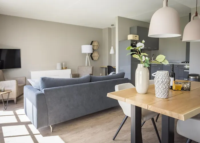 Vakantiehuis In Tasteful In